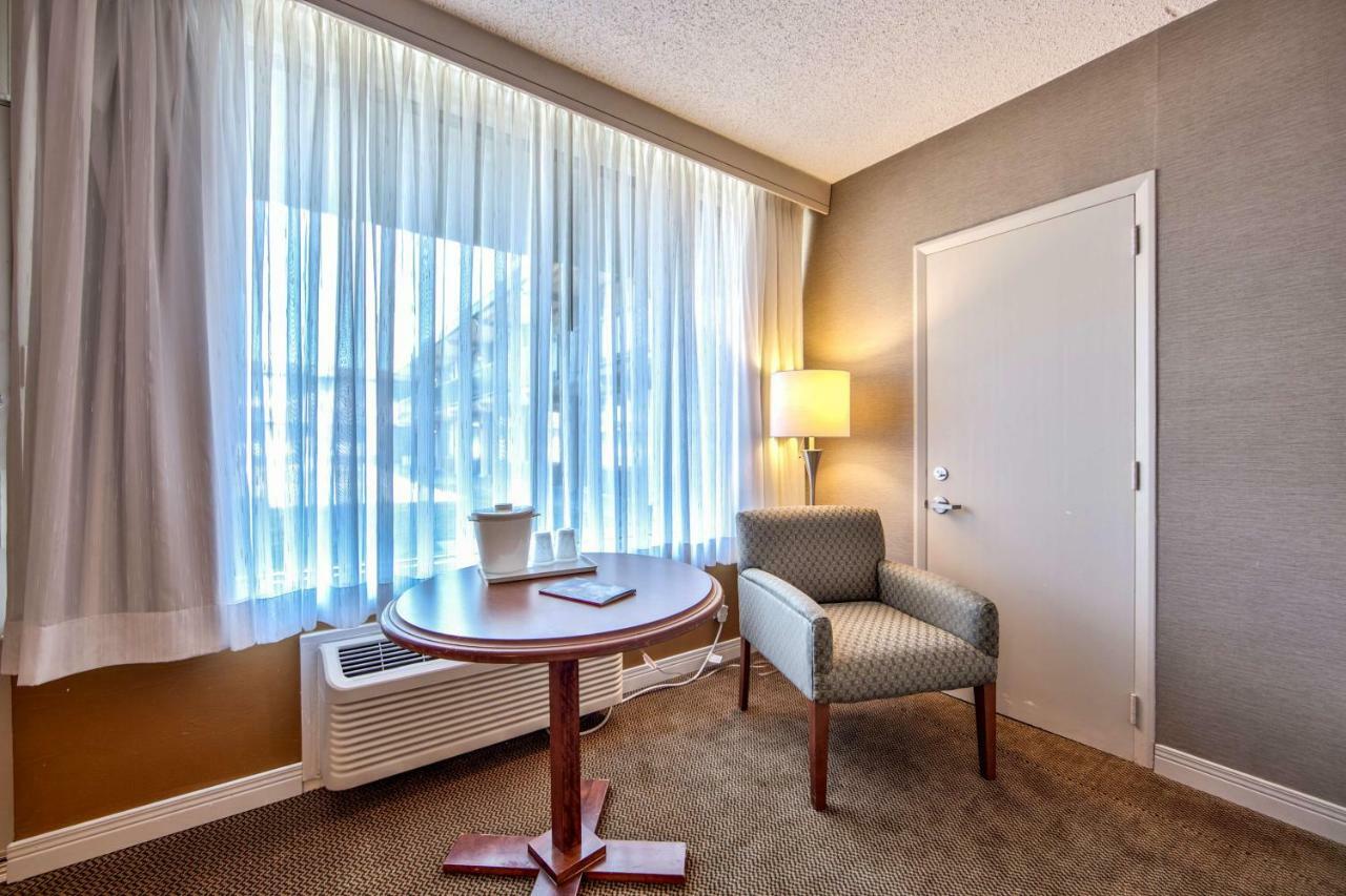 Hotel Radisson Airport Montreal