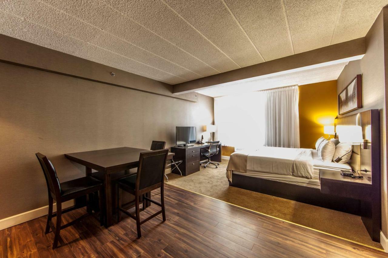 Hotel Radisson Airport